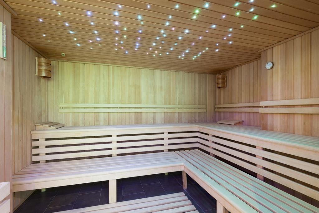 Hotel Premier Aqua - Adults Only 维尔蒂尼克 外观 照片 A modern Finnish sauna